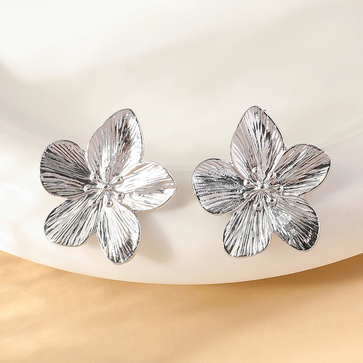 2PC Women's Fashion Trendy Stainless Steel Flower