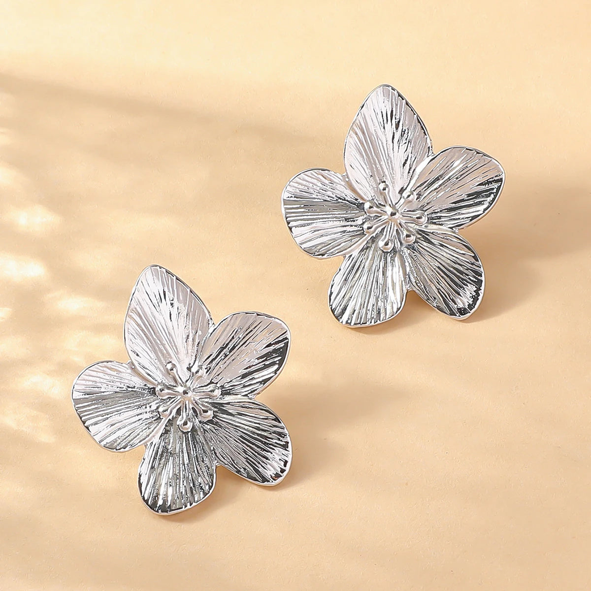 2PC Women's Fashion Trendy Stainless Steel Flower
