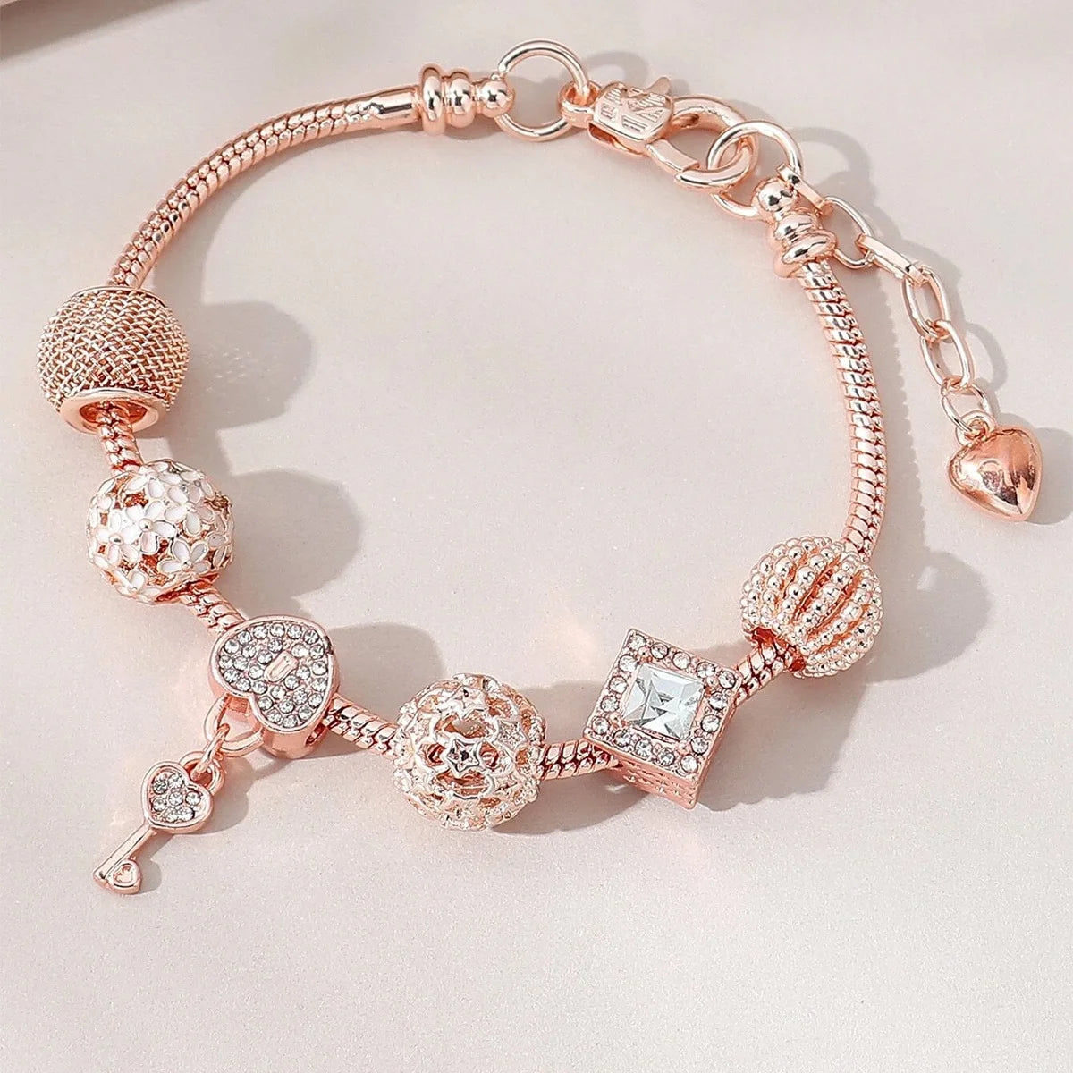 Bracelet hook