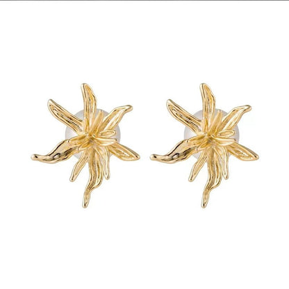 Personalized Cold Style Metal Flower Exaggerated Pearl Earrings Earrings